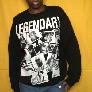 BLACK GRAPHIC SWEATSHIRT